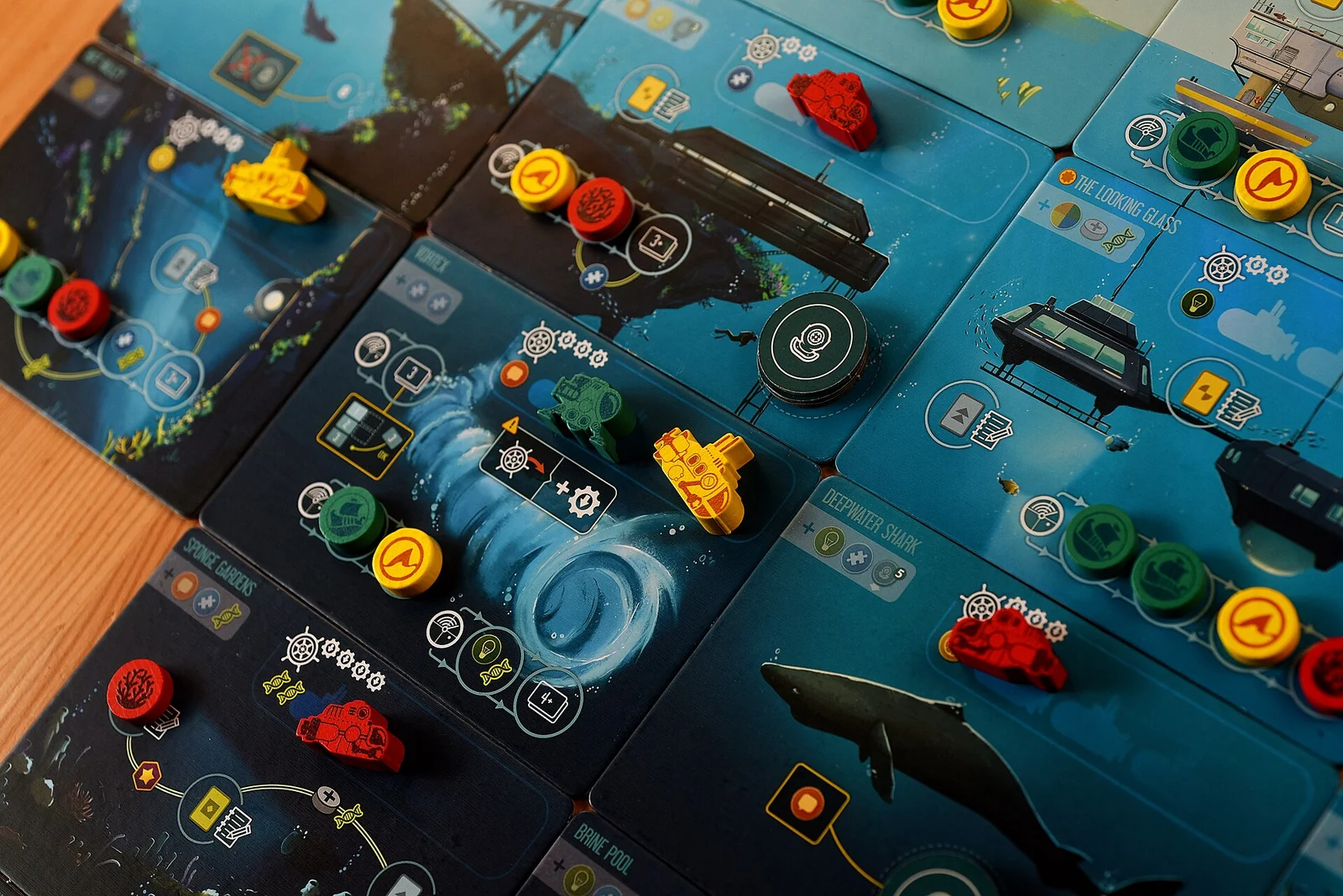 Endeavor: Deep Sea: mesa montada vista de cima