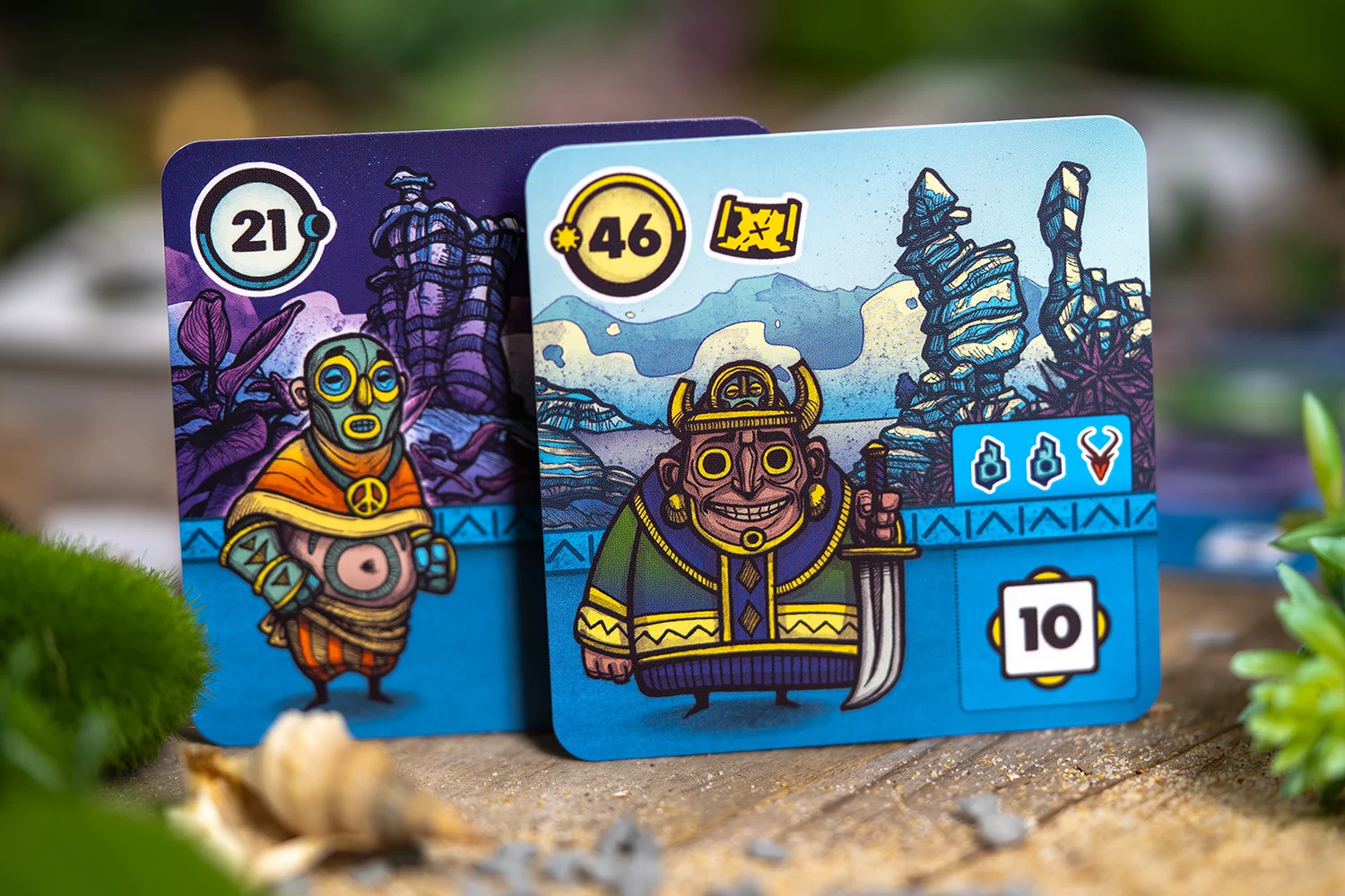 Faraway: cartas e componentes