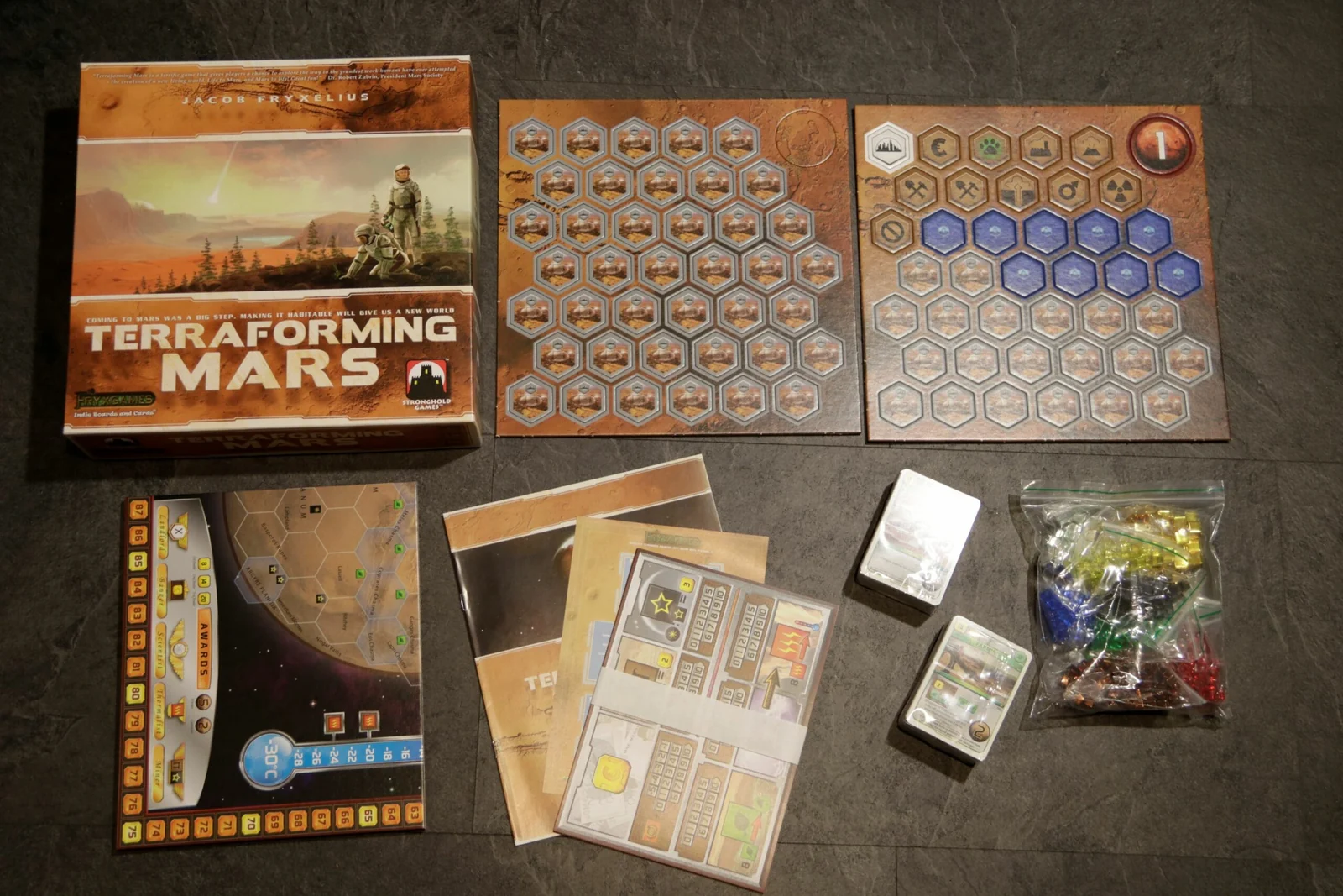 Terraforming Mars: cartas e componentes